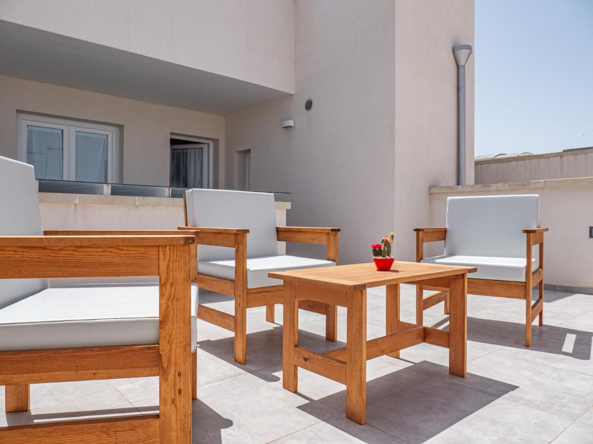 A Est B&B Otranto Exterior photo